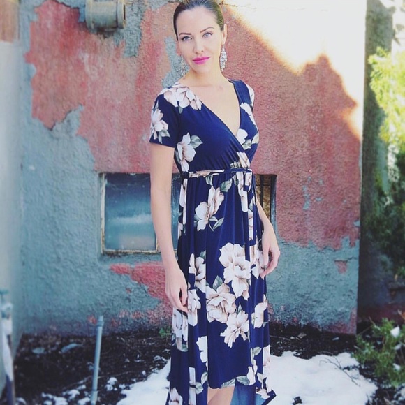 Pink Blush Dresses & Skirts - Floral wrap dress in navy blue. Size S.